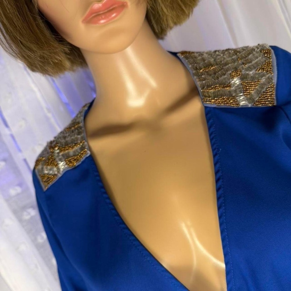 XOXO Blouse Womens XL Blue Excellent Beaded Shoulder Surplice Cutout Back Top